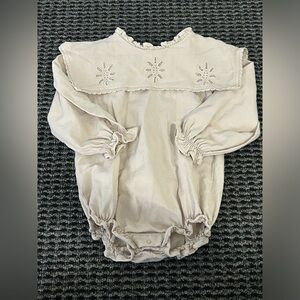 THE NEW SOCIETY 
Geraldine Romper | Ecru